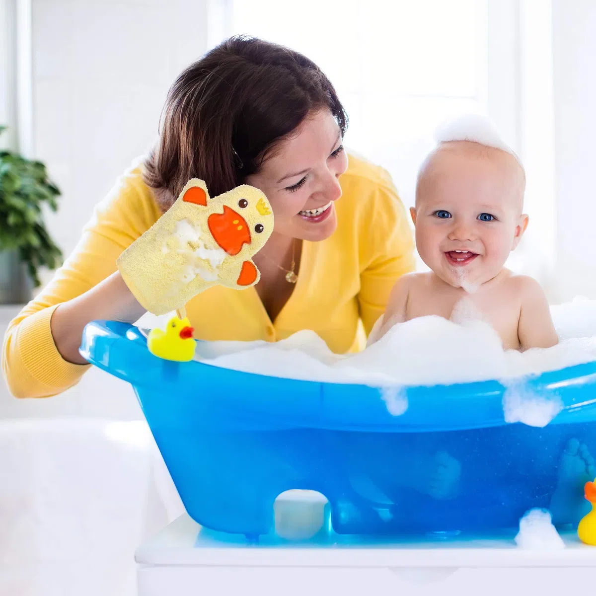 Shappy 4 Piezas Guantes de Baño de Bebé Guantes de Paño Diseñado en Bonito Estilo Animal Lindo Toalla de Algodón Exfoliante Suave de Oveja Panda Tiburón Pato Amarillo para Bebé Niños Baño y Ducha