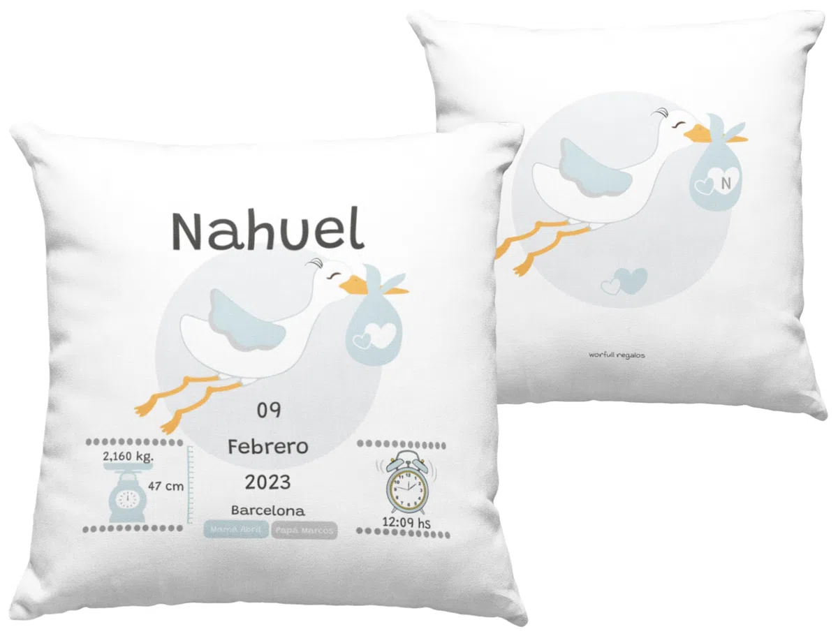 Cojín Personalizado Azul Nacimiento de Bebé con Cigüeña 40x40cm. Personaliza Nombre, Peso, Fecha, Altura, Nombre papás. Disponible para Niño y Niña. Funda Lavable. 100% Polyester
