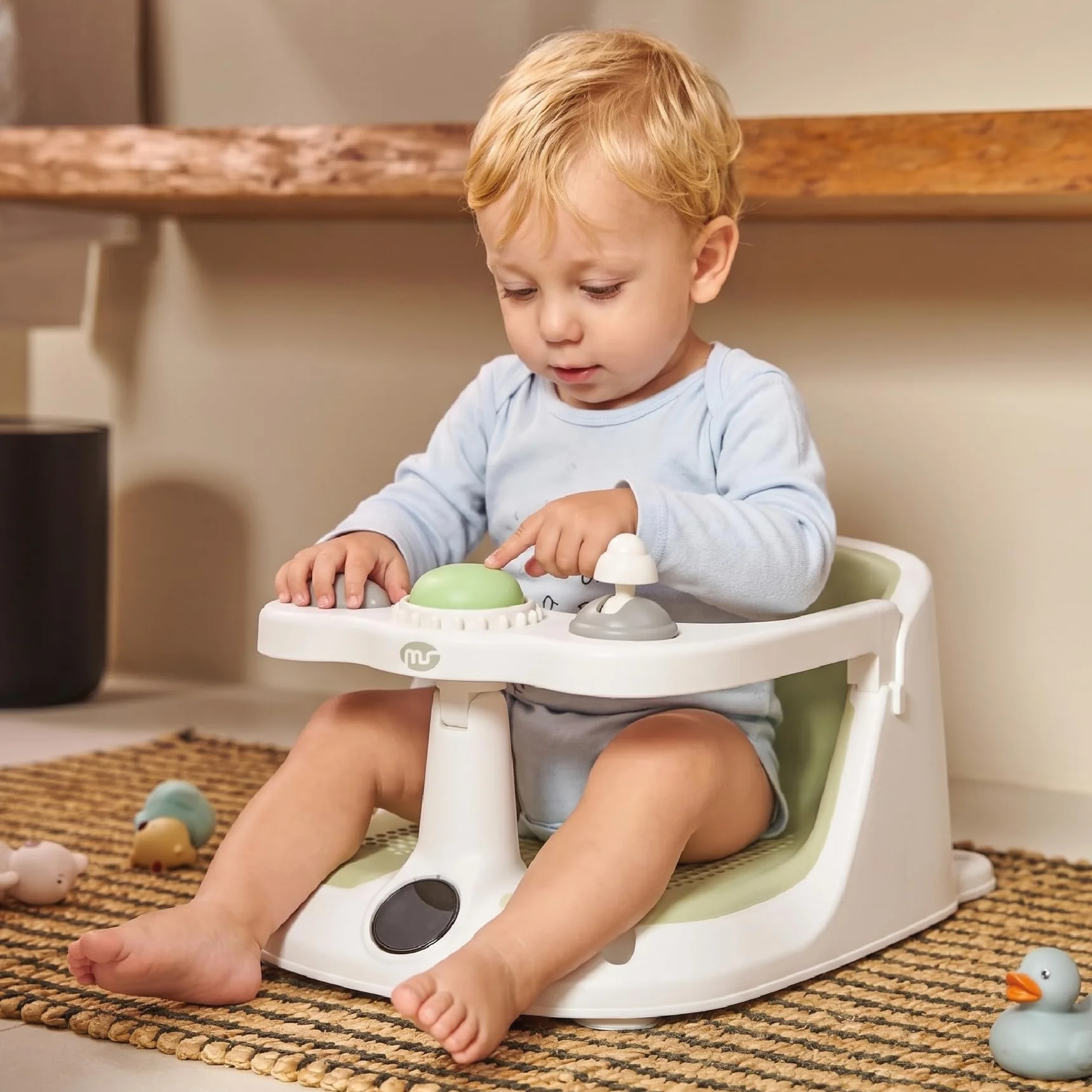 MS BabyWorld Asiento infantil de Ducha para Bebe Antideslizante para niños con TEMPERATURA de 6 a 24 meses, Silla para Bañera o Ducha con Barra para una facil colocacion del bebe (Verde) (Gris)