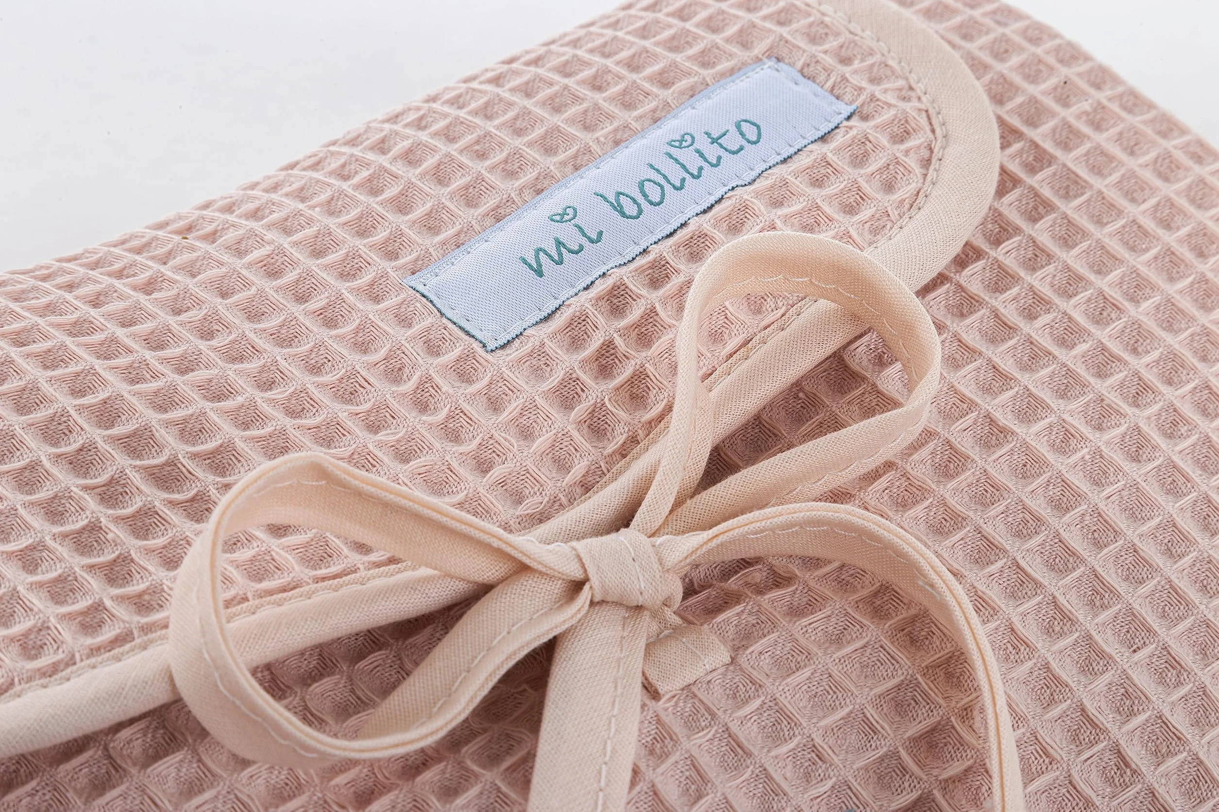 Cambiador de bebé portátil, plegable e impermeable. Tejido 100% de algodón de gofre. Fácil de guardar en el bolso maternal. Ideal para regalo de recién nacido. (Rosa pastel)