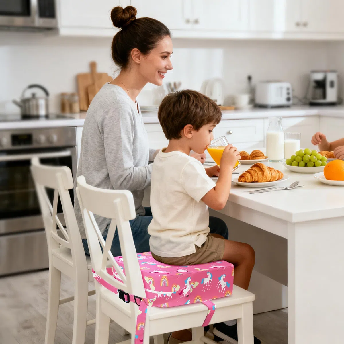 Alzador Elevador Silla para Niños Comer Lavable para Bebé, Base Antideslizante con 2 Correas Ajustables Asiento Elevador 32 x 32 x 32 cm - Unicornio