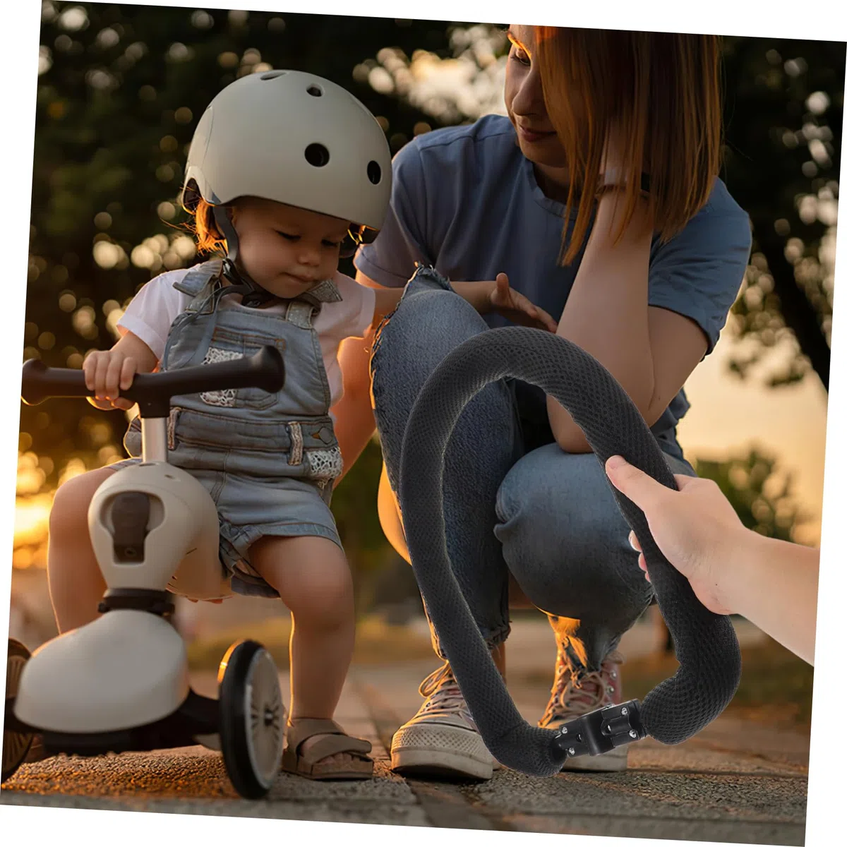 ifundom Barra Transversal Ajustable para Mayor Comodidad y Seguridad Reposabrazos de Plástico y Tela, Diseño Minimalista y Tamaño Regulable para Cochecito de Niño y Niña
